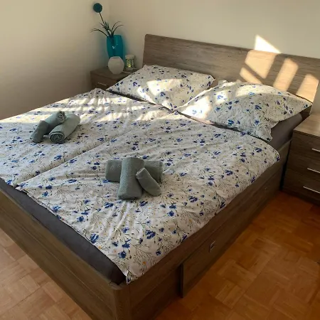 Dvorek Na Spravnem Miste - Salajna 17 * Dolni Zandov